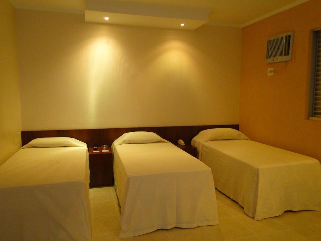 Rio Claro Hotel Jataí Habitación foto